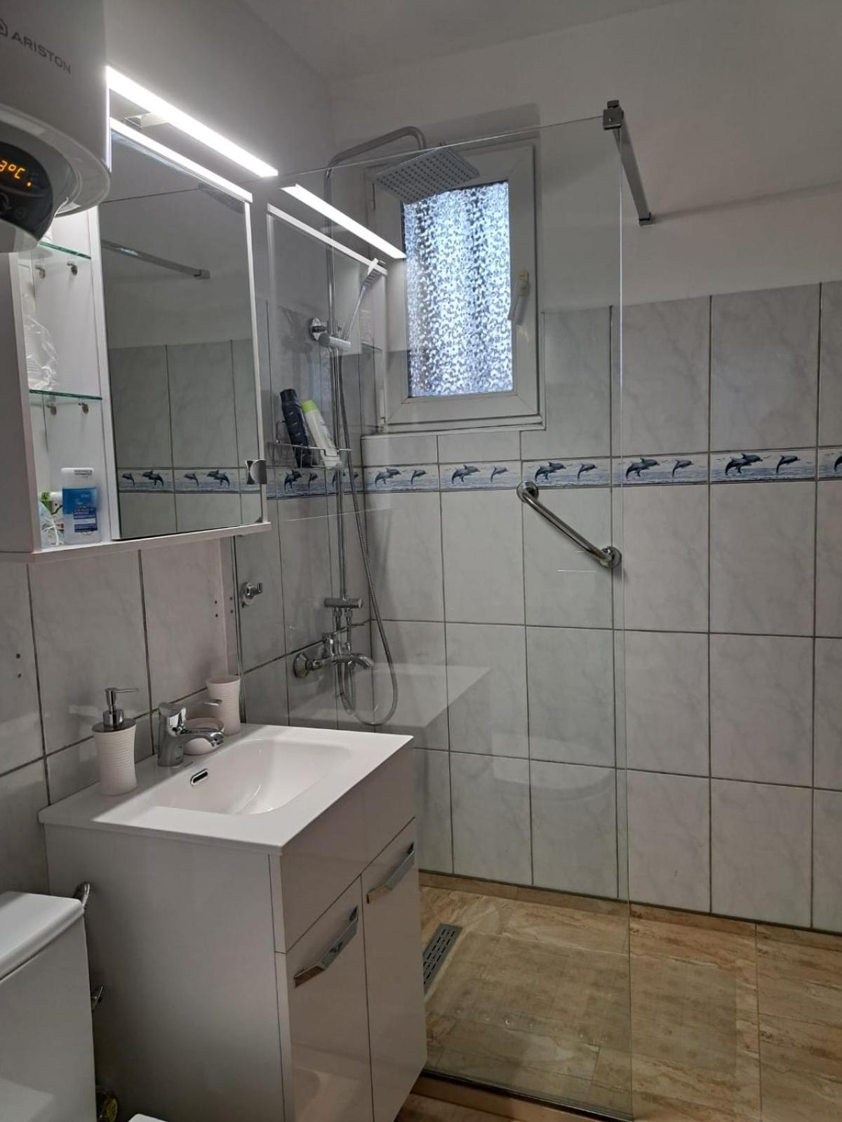 Mia Apartments Craiova Kültér fotó